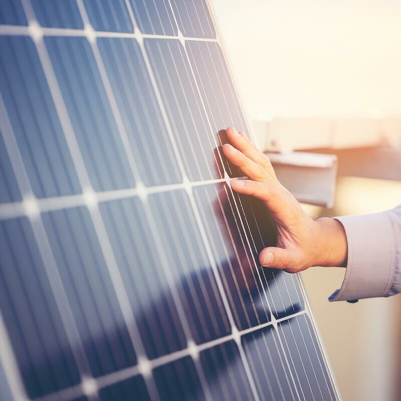 Fachkraft Elektrotechnik für Photovoltaik-Systemlösungen